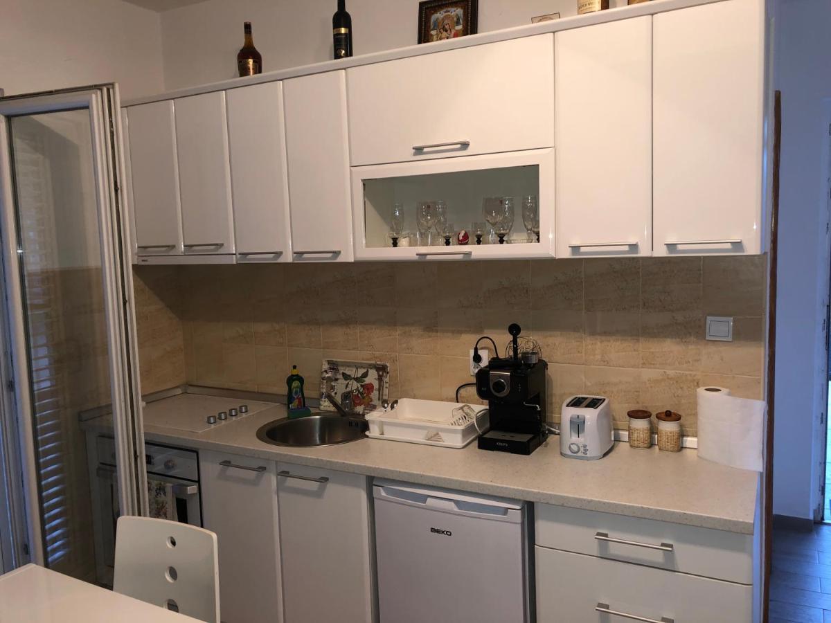 Апартаменты Apartman Iskra Биела Экстерьер фото